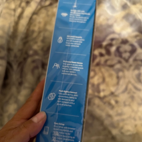 New Linksys E2500 V4  WiFi 4 Dual-Band N600 Router E2500-4B - AD0168 - Picture 3 of 4